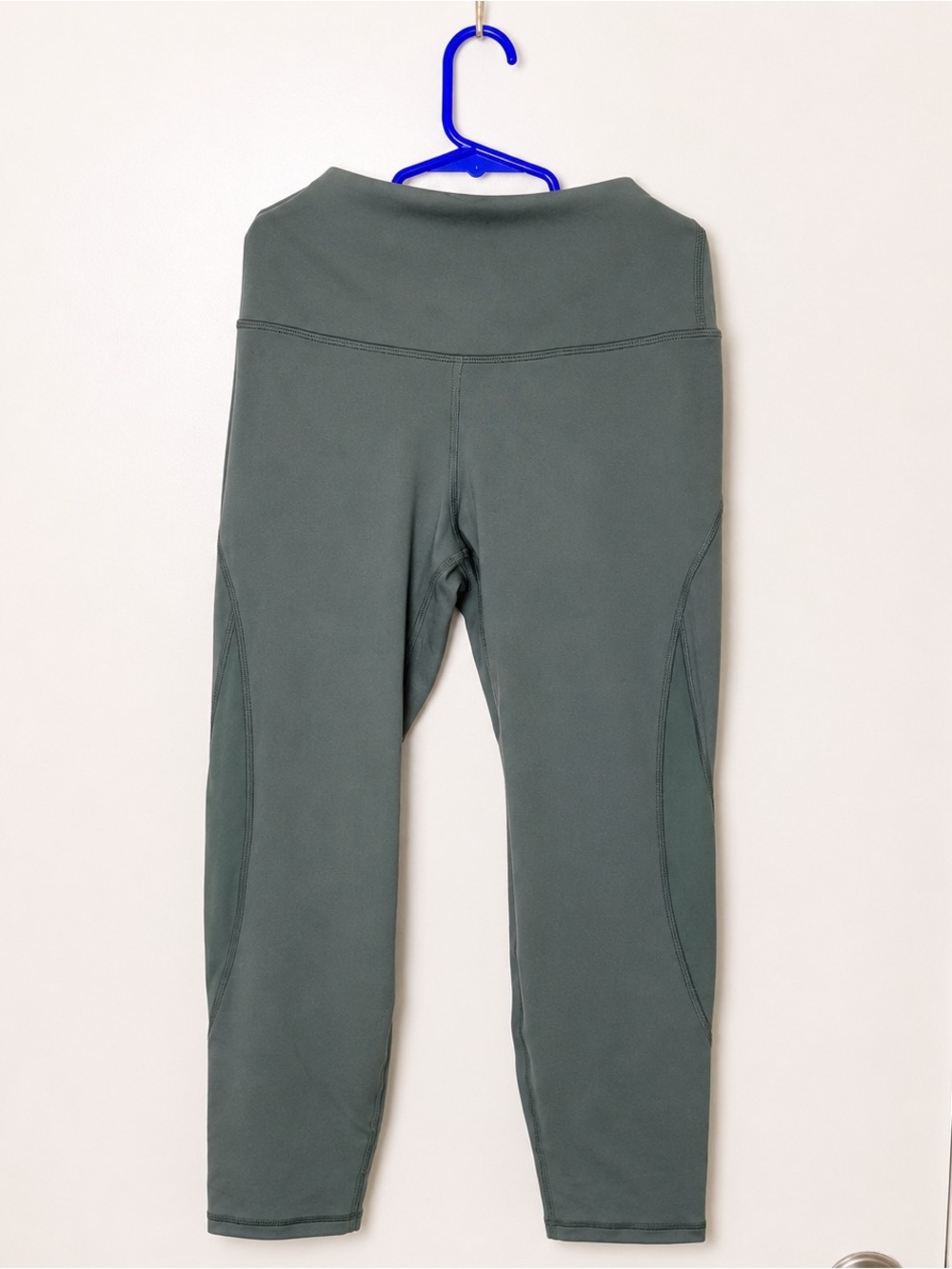 Old Navy Active High Rise medium 7/8 Olive Green Leggings